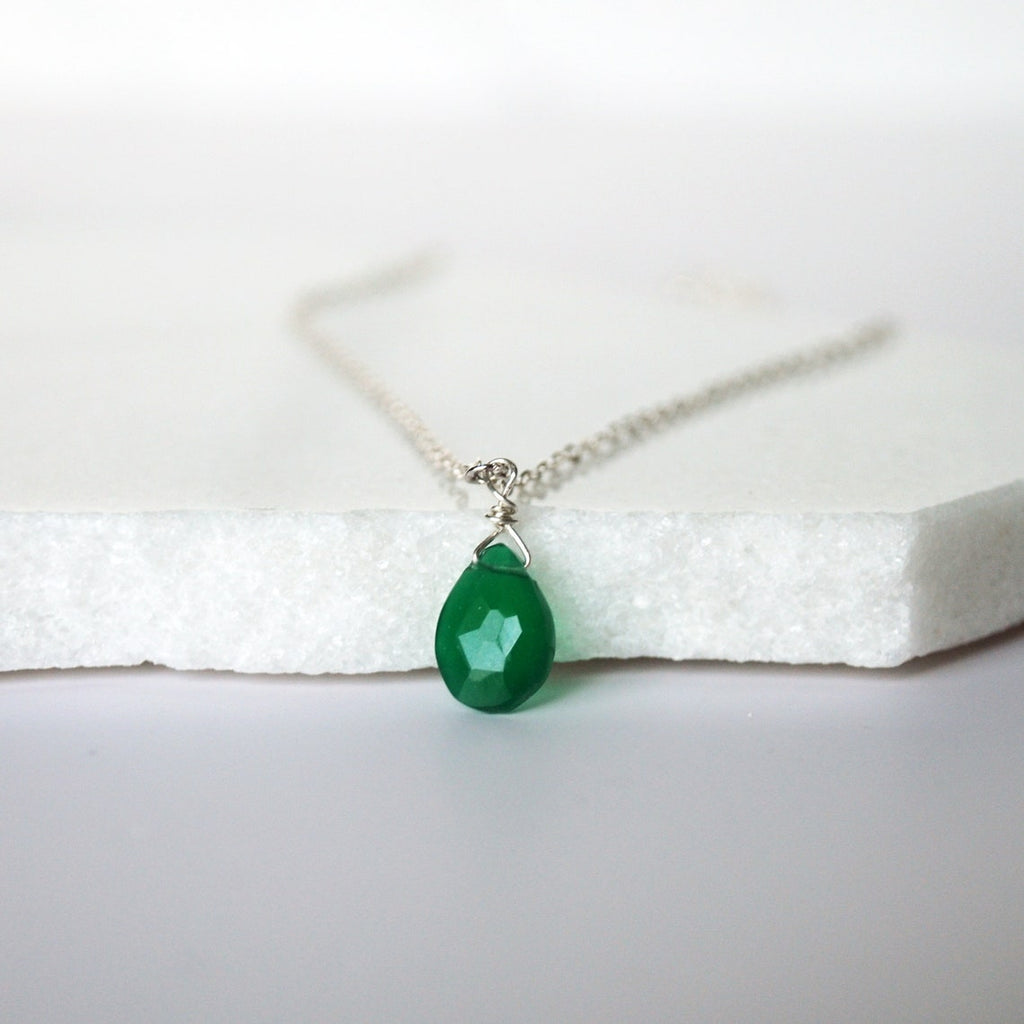 Dainty Green Onyx Necklace, May Birthstone Necklace, Genuine Semi Precious Green Onyx Stone, Wife Gift, Bridesmaid Gift, Mom Gift