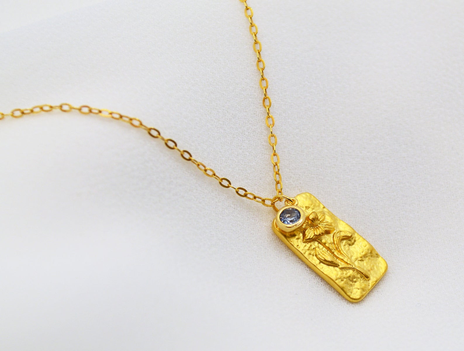 March Birth Flower Necklace, Birthstone Stone Necklace, Daffodil Birth Flower Necklace, Mom Gift, Personalized Necklace, Push Present