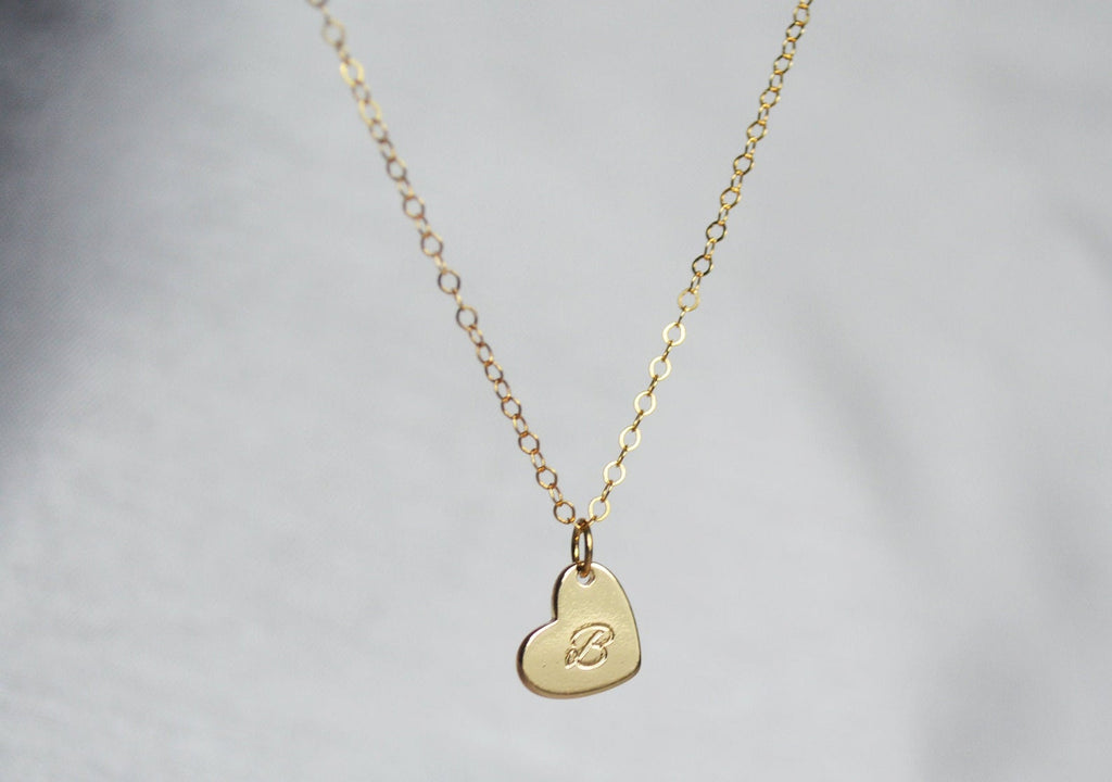 Valentine's Day Necklace, Heart Letter Necklace, Gold Heart Initial Necklace, Gift for Her, Gift for Wife, Girlfriend Gift, Gift for Mom